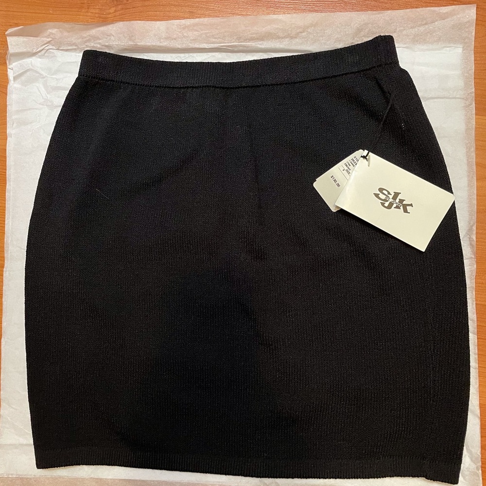 SJK by ST JOHN KNITS BLACK KNIT SKIRT
